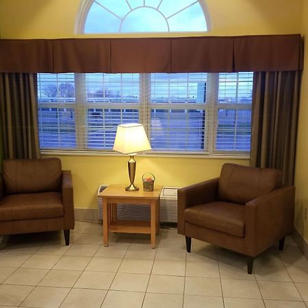 Microtel Inn & Suites By Wyndham Delphos Экстерьер фото