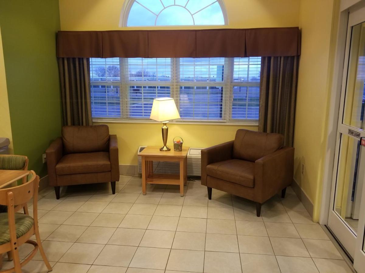 Microtel Inn & Suites By Wyndham Delphos Экстерьер фото