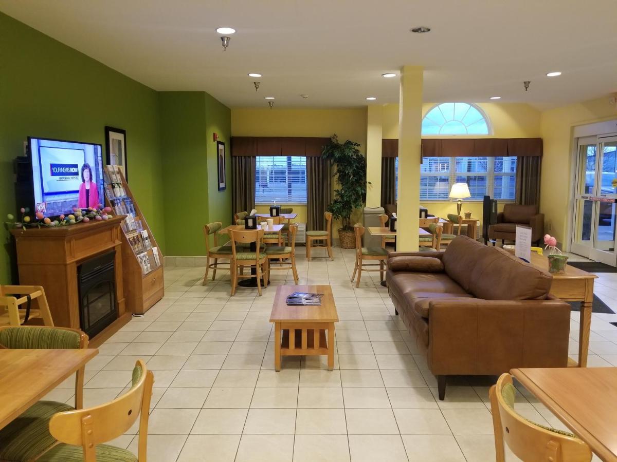 Microtel Inn & Suites By Wyndham Delphos Экстерьер фото