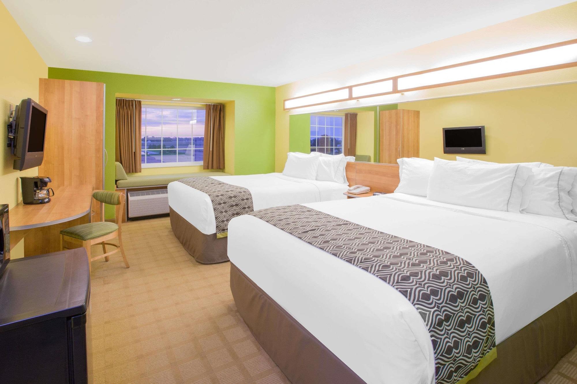 Microtel Inn & Suites By Wyndham Delphos Экстерьер фото