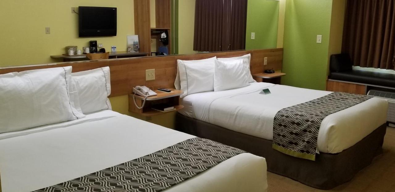 Microtel Inn & Suites By Wyndham Delphos Экстерьер фото